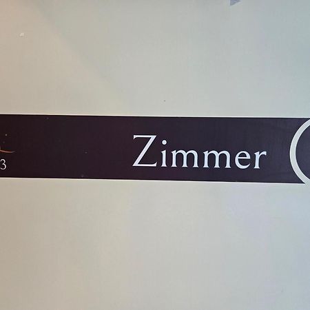 Pension Gp3, Zimmer Mit Kochnische Und Duschbad Vor Den Toren Berlins Dallgow-Doeberitz Екстериор снимка